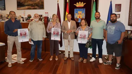 Momento en el que se presenta el memorial Chano Tinoco en Chiclana.