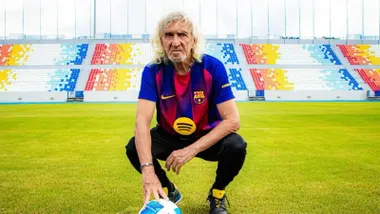 Mágico González con la camiseta del FB Barcelina. NSN