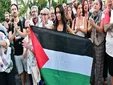 Nueva acción en Cádiz por Palestina: danza y memoria junto a La Caleta con 'Por Amal'