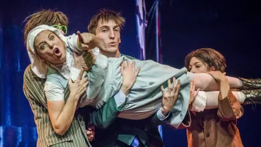 El clown y director argentino Gabriel Chamé Buendía durante una representación de *Medida por medida. La culpa es tuya*, espectáculo con el que se presenta en el 40º Festival Iberoamericano de Teatro de Cádiz.