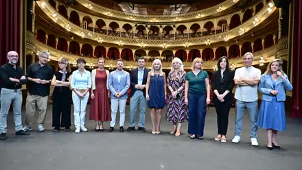 Presentación del 23.º Festival de Música Española de Cádiz en el Gran Teatro Falla, con Patricia del Pozo y representantes de las instituciones colaboradoras.