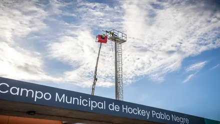 El Campo de Hockey Pablo Negre estrena nueva iluminación LED en San Fernando