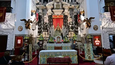 Altar de la Virgen del Rosario de Cádiz