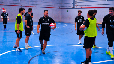 Entrenamiento de equipo de fútbol sala de Cádiz