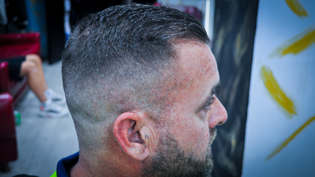 Juventud emprendedora en el barrio de Santa María: La peluquería 'Dani The Barber'