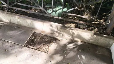 Estado actual de uno de los puntos deteriorados en la Plaza de Candelaria,.