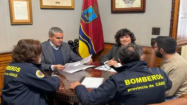 Momento de la firma del acuerdo entre con Consorcio y la alcaldía de Sanlúcar.