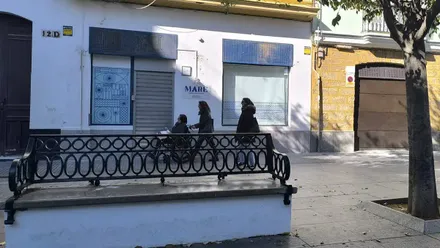 Fachada del local que ahora ocupa el recién estrella are y antes ocupó Código de Barra. Foto: José Luis Porquicho Prada.