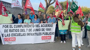 Una de las concentraciones en las escuelas infantiles de Cádiz.