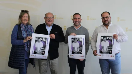 Presentación del cartel solidario de Marassi para "Ningún niño sin juguete" en Chiclana.