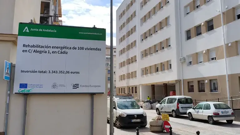 Imagen de obra del parque de viviendas de la Junta de Andalucía. Foto: Eulogio García.