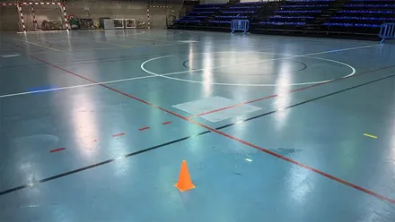Las goteras reaparecieron ayer en numerosos pabellones de Cádiz con las lluvias de la borrasca Claudia. Foto: X Francisco José Macías.