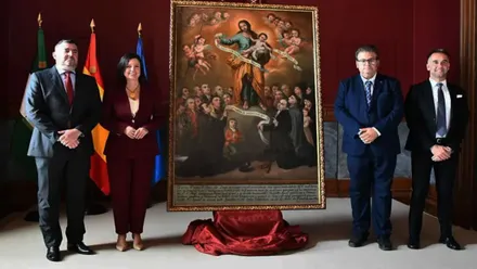 Autoridades en la entrega del cuadro -en el centro- de "Voto a San José", en San Fernando.