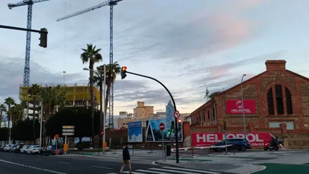 Cádiz ha amanecido con algunas nubes en el cielo antes de la llegada del frente. Foto: Eulogio García.