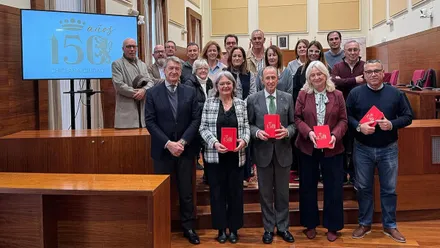 Representantes políticos posando tras la reunión de la Comisión del aniversario de Chiclana.