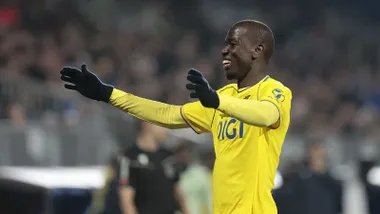 Diakité va acelebrar con el banquillo el que suponía el 0-2 en ese momento