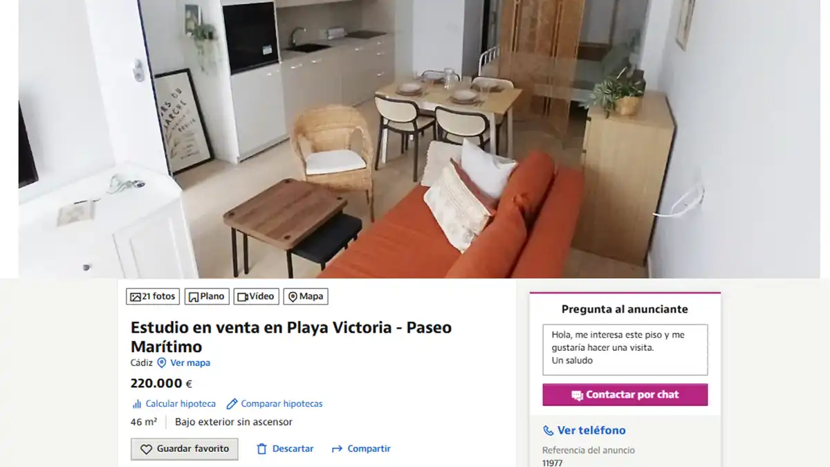 Detalle de un anuncio de un piso en la zona del Paseo Marítimo de Cádiz: 46 metros cuadrados por 220.000 euros.