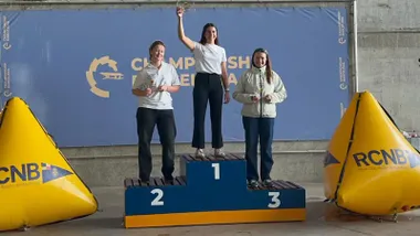 Sol López, en el pódium de la Eurocup WASZP.