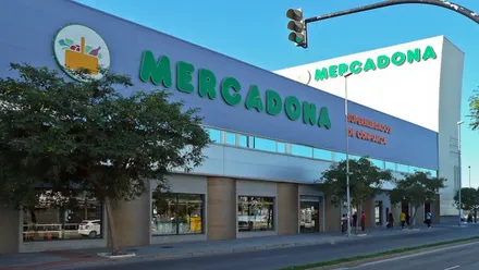 Establecimiento de Marcadona en la capital gaditana. Foto: Wikipedia.