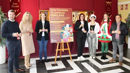 Responsables de la campaña especial del comercio en Navidad en Chiclana.