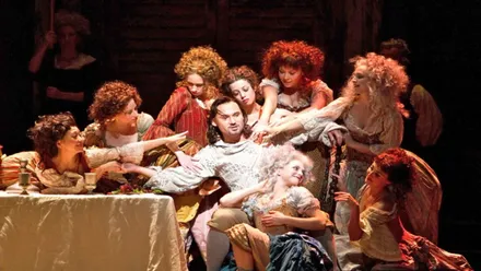 Momento de la actuación de la ópera "Don Giovanni de Mozart".