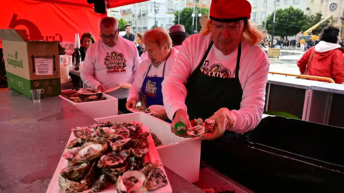 El ostión ha sido el gran protagonista de esta segunda cita gastronómica del pre-Carnaval de Cádiz 2026. Foto: Eulogio García.