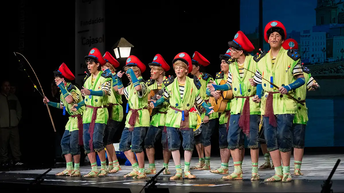 La chirigota de Cádiz 'El Videojuego' cerró la segunda semifinal del COAC 2026 Juvenil. Foto: José María Reyna.