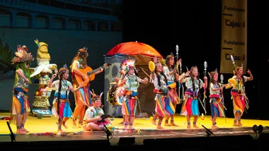La chirigota 'Los pieles roja de La Caleta' abrió esta semifinal infantil COAC 2026. Foto: José María Reyna.