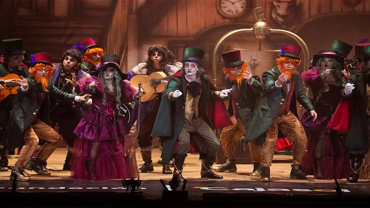 La comparsa de Bienvenido pone el broche de oro a una noche típica de preliminares