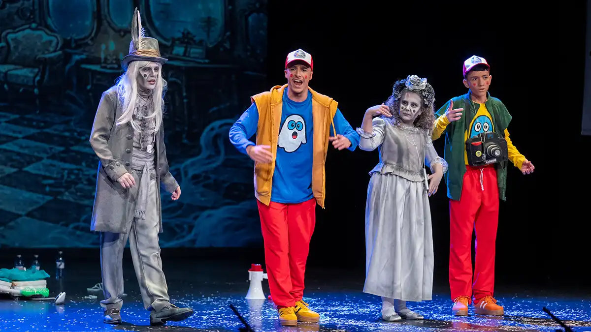 El cuarteto 'Espejito, espejito' durante su actuación en semifinales del COAC 2026 juvenil. Foto: José María Reyna.