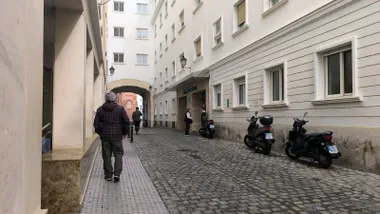 Fachada de la Clínica San Rafael de Cádiz este martes 13 de enero
