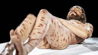 Cristo yacente hiperralista.