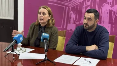 Delegados de Puerto Real en rueda de prensa presentando el plan de emergencias.