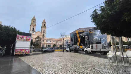 La borrasca Nils activa avisos naranja y amarillo en el arranque del Carnaval de Cádiz