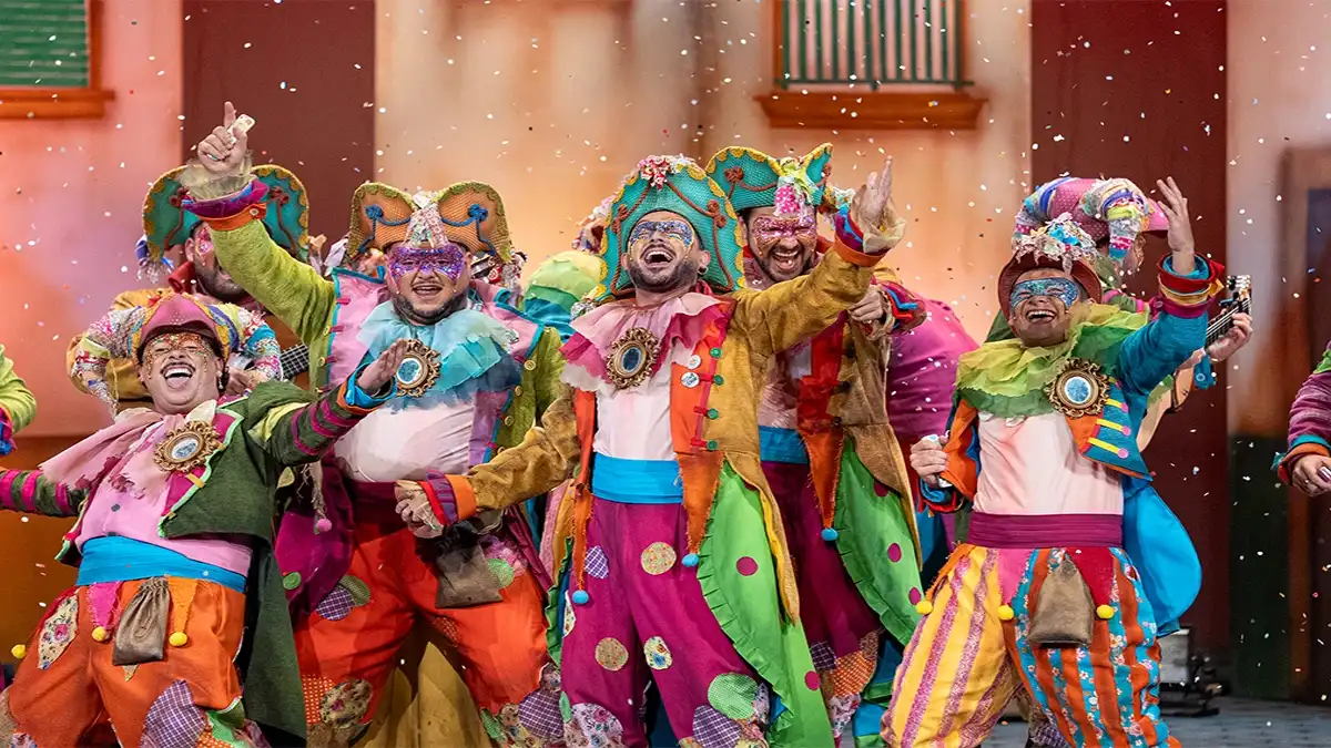 Las agrupaciones sueltan sus mejores bazas en la última semifinal del COAC 2026