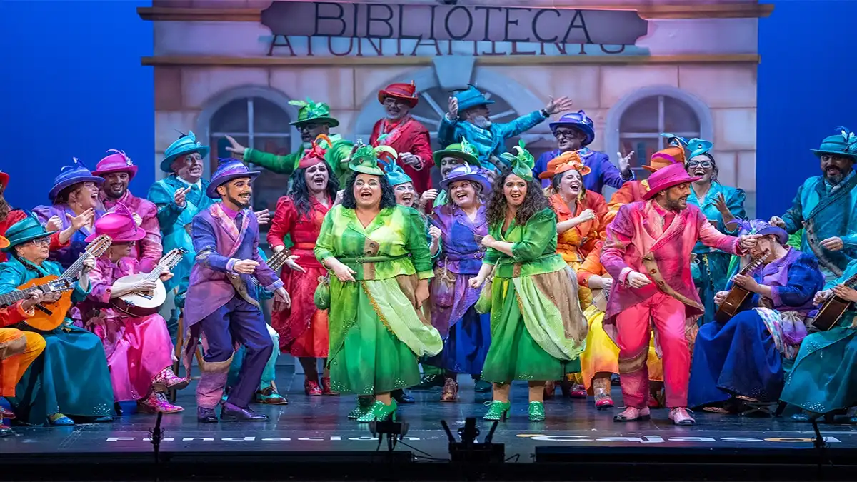 La crítica y el humor resaltan en las coplas de la primera semifinal del COAC 2026