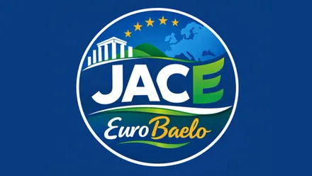 Escudo en tonos azules como predominante del JACE EuroBaelo.