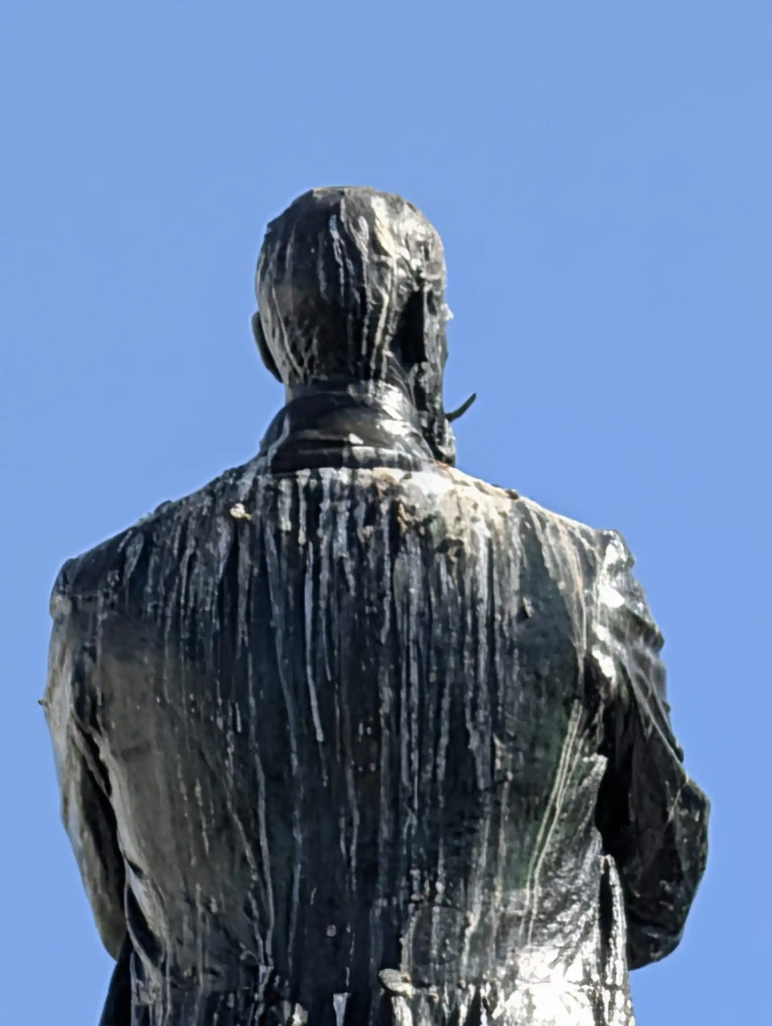 Estado del monumento a Moret antes de esta actuación.