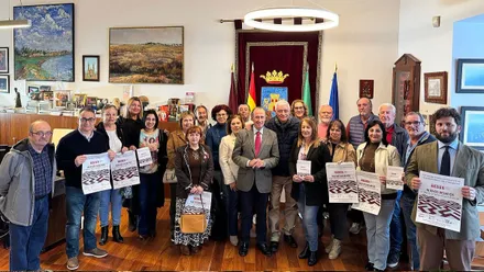 Fotografía con los organizadores de las XXII Jornadas Andaluzas de Asociaciones de Drogodependencia, Sida y Patología Dual.