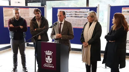 Fuerzas municipales presentando la avenida de la Rana Verde.