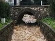 El cauce del río en Ubrique no presenta riesgo, pero sigue la alerta