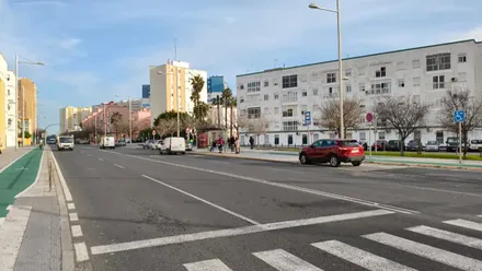 Cielos mayormente despejado y cierta sensación de calima en Cádiz. Foto: Eulogio García.