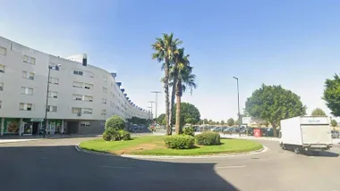 Rotonda en la Avenida de San Juan Bosco en San Fernando.