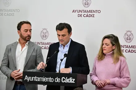El alcalde de Cádiz, Bruno García, durante la rueda de prensa posterior a la Junta de Gobierno Local. Foto: Eulogio García.