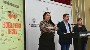 Un momento de la presentación de la campaña en el Ayuntamiento. Foto: Eulogio García.