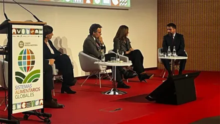 El delegado especial de la Zona Franca, Fran González, durante su intervención en Alimentaria 2026.