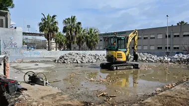 Estado de las obras en Telegrafía sin hilos cuando las visitó el alcalde a comienzos de mes. Foto: Eulogio García.