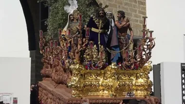 Salida del paso del Prendimiento en San Fernando.