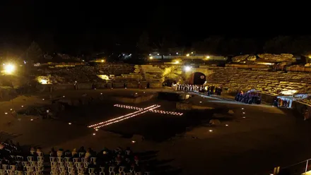 Mérida transforma su Semana Santa en un viaje único entre ruinas romanas