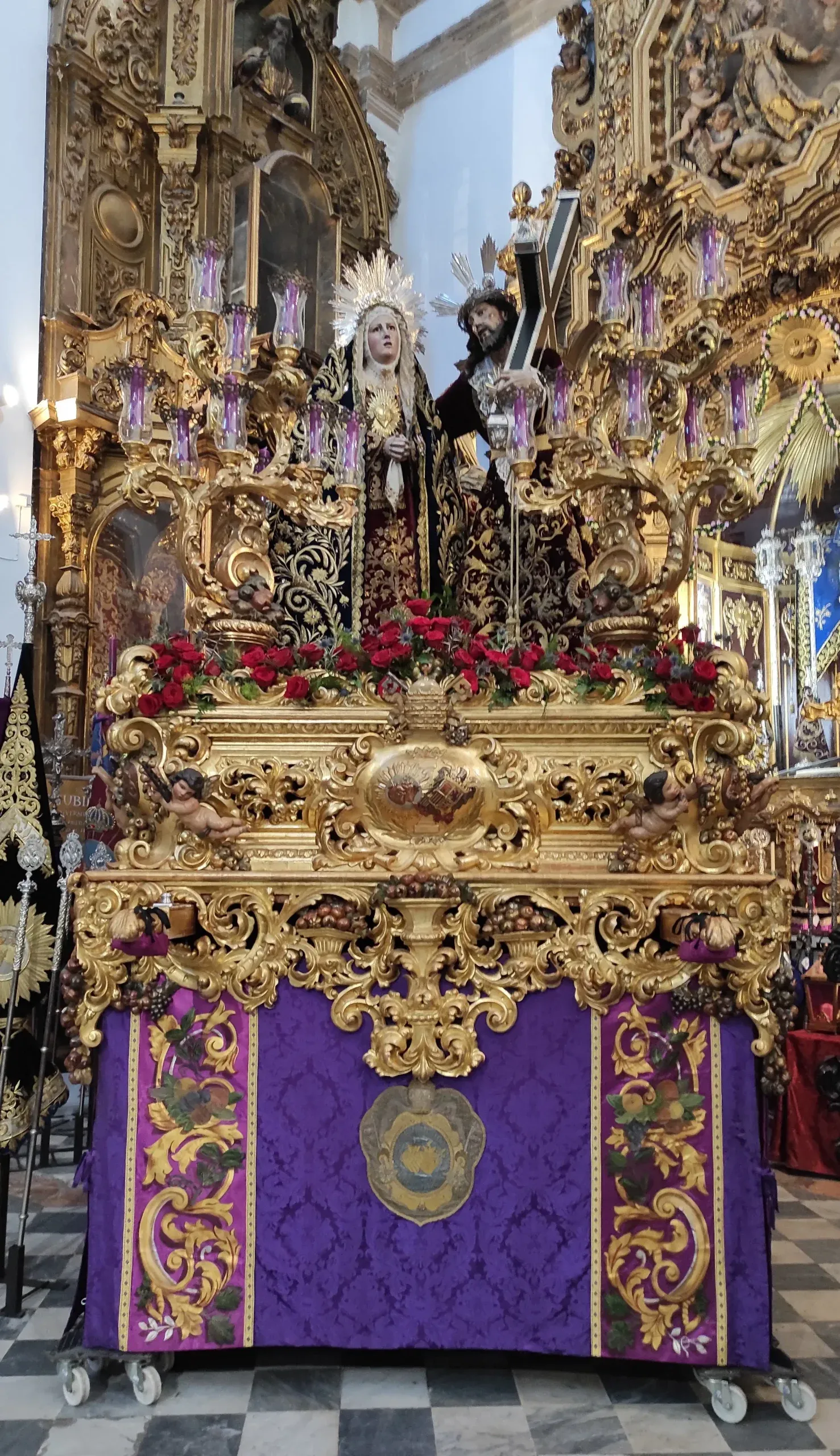 Jueves Santo y Madrugada en la Semana Santa de Cádiz 2026: horarios, recorridos, detalles y el tiempo de una de las jornadas grandes